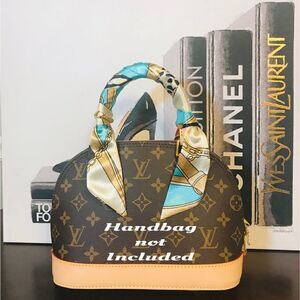 Silk Twilly Set One pair